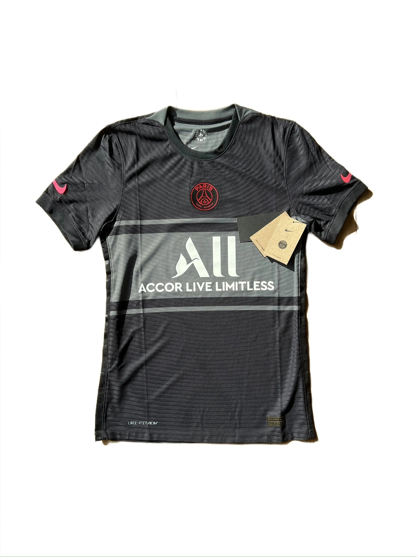 Player Spec Nike Paris Saint-Germain Third Jersey 2021/22 Small Brand new w/tags