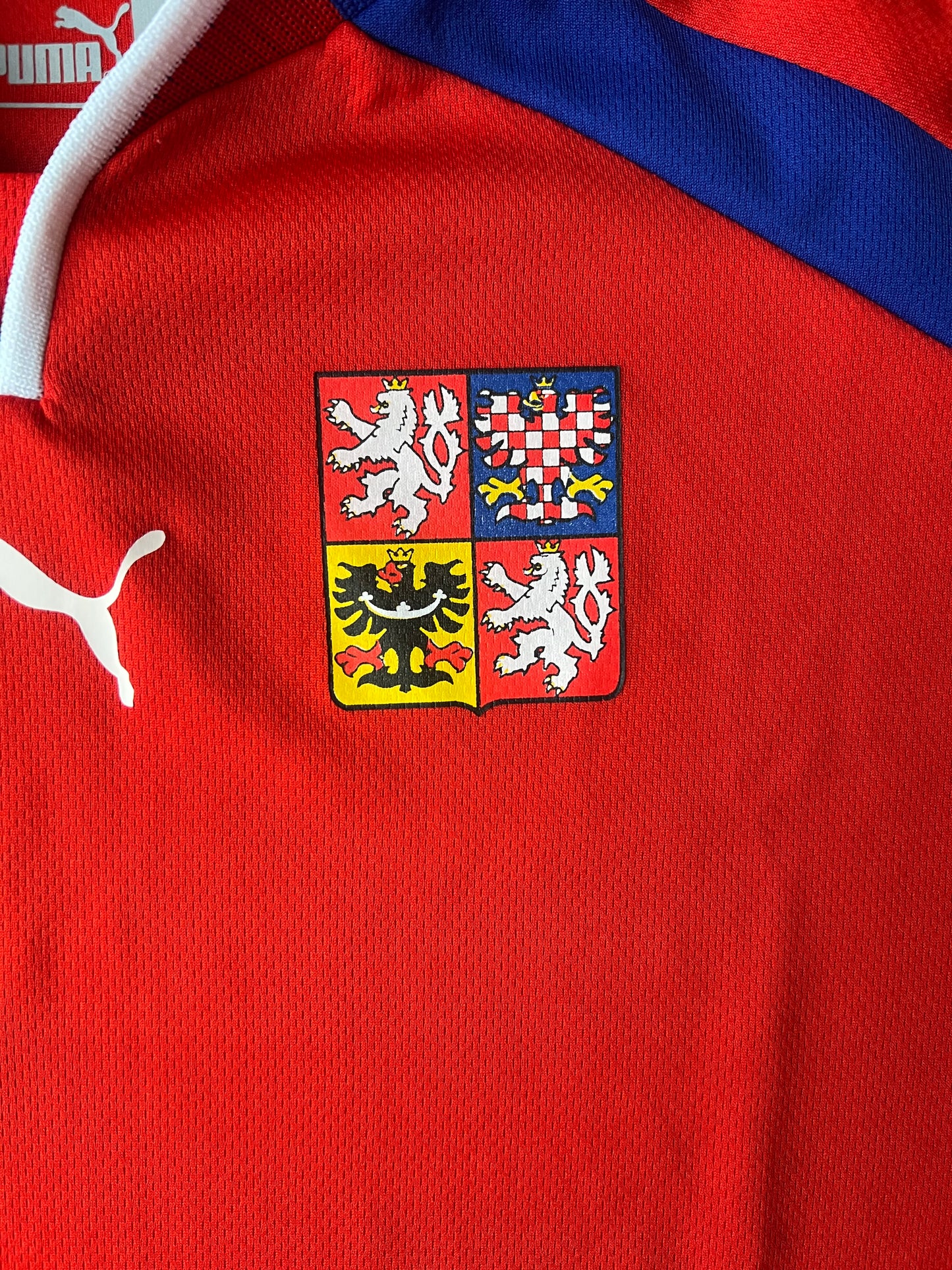 Puma Czechia (Czech Republic) Home Jersey 2000 Large