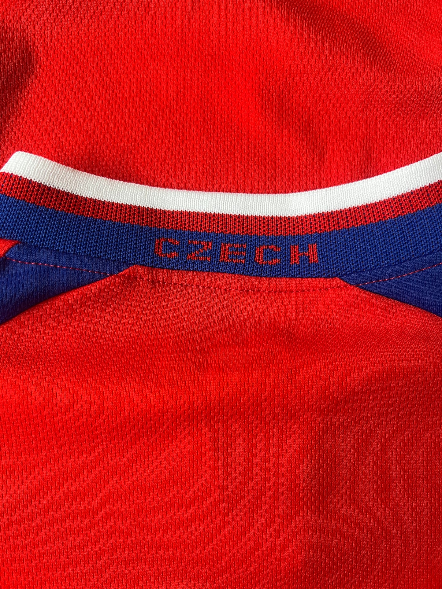 Puma Czechia (Czech Republic) Home Jersey 2000 Large