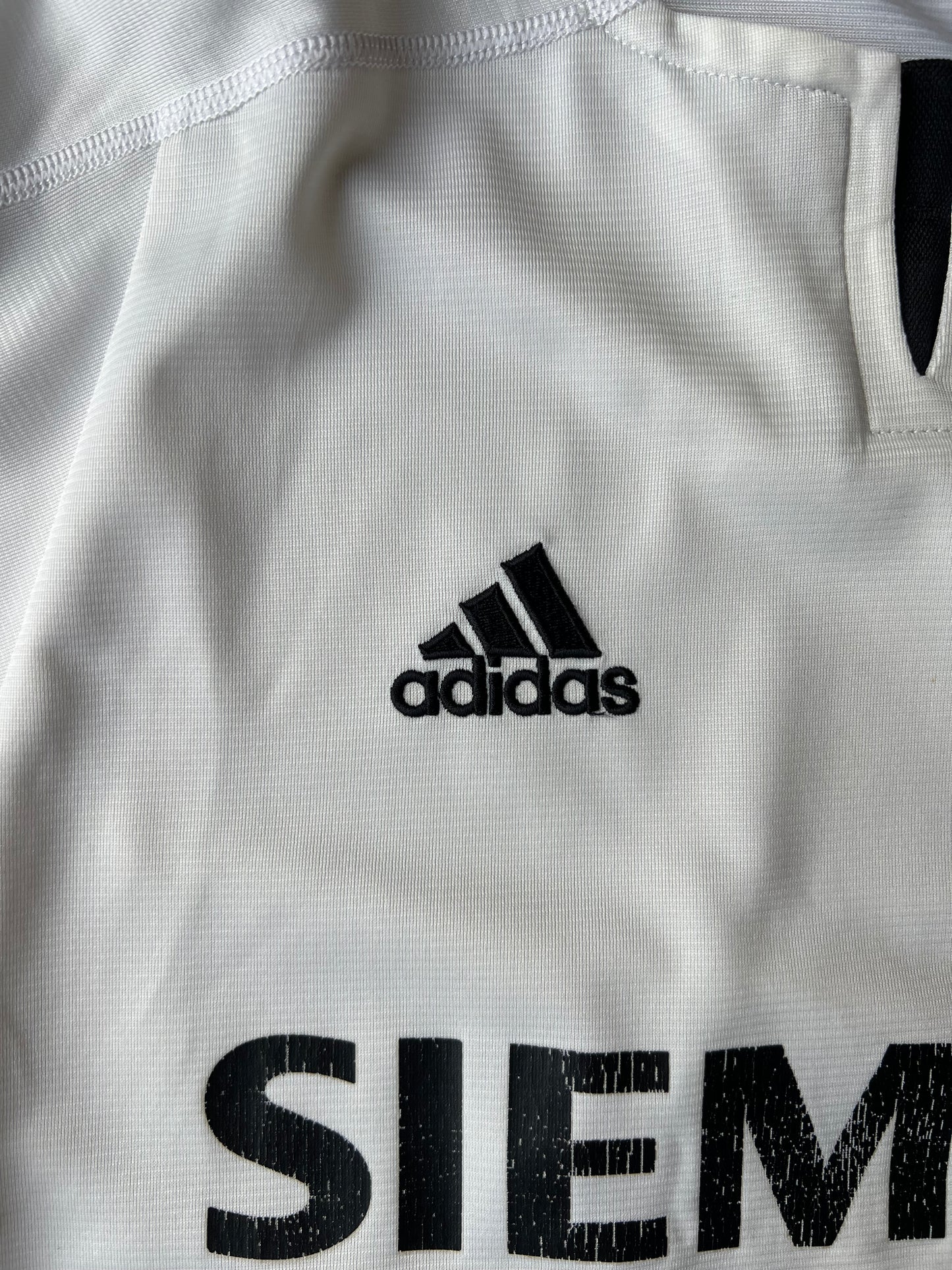 Vintage 2000s Adidas Real Madrid Home Jersey 2003/04 Small LFP Patch