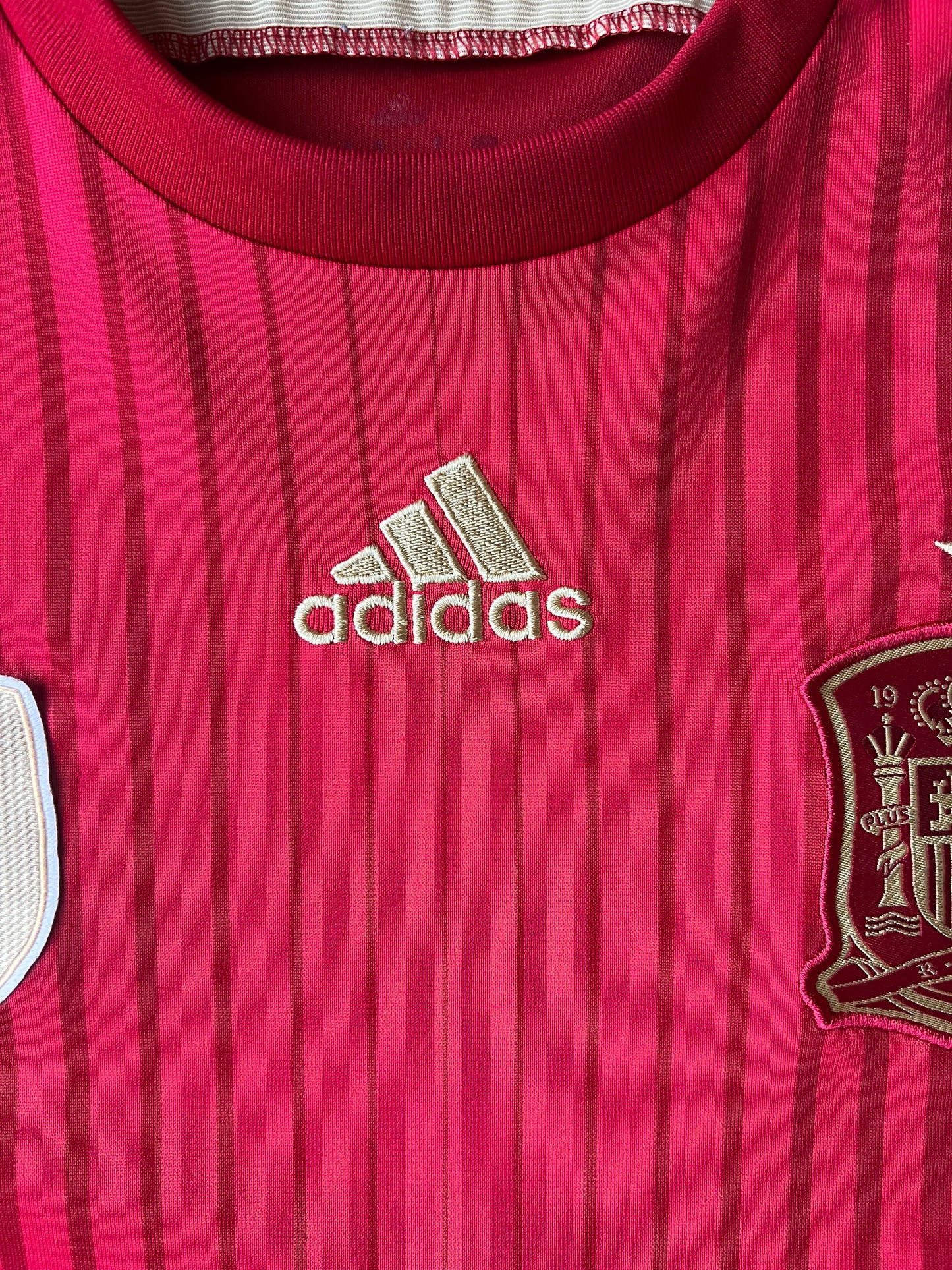 Adidas Spain Home Jersey 2014 Medium FIFA World Champions Patch