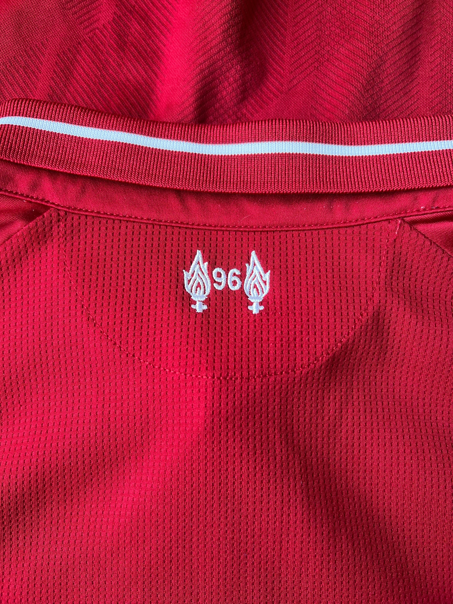 New Balance Liverpool Home Jersey 2018/19 Medium