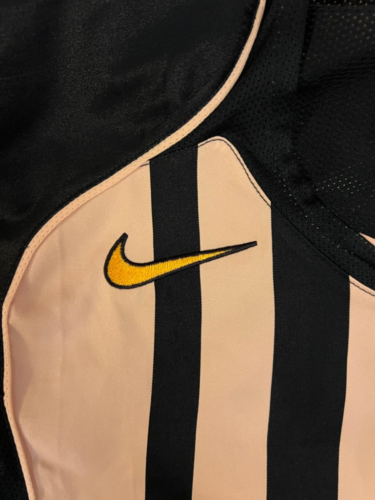 Vintage Nike Total 90 Juventus Away Jersey 2004/05 Small