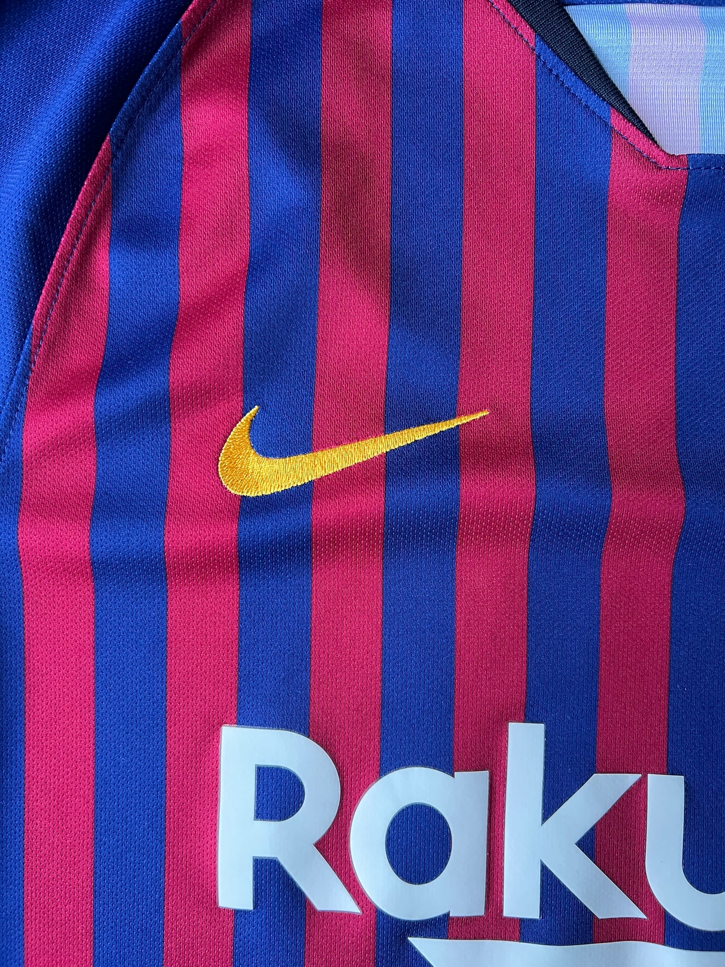 Nike Barcelona Home Jersey 2018/19 Medium Messi #10 LaLiga patch