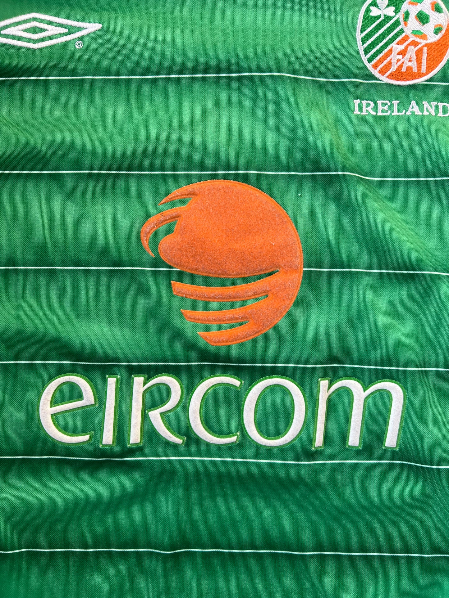 Vintage Umbro Ireland Home Jersey 2003 Small