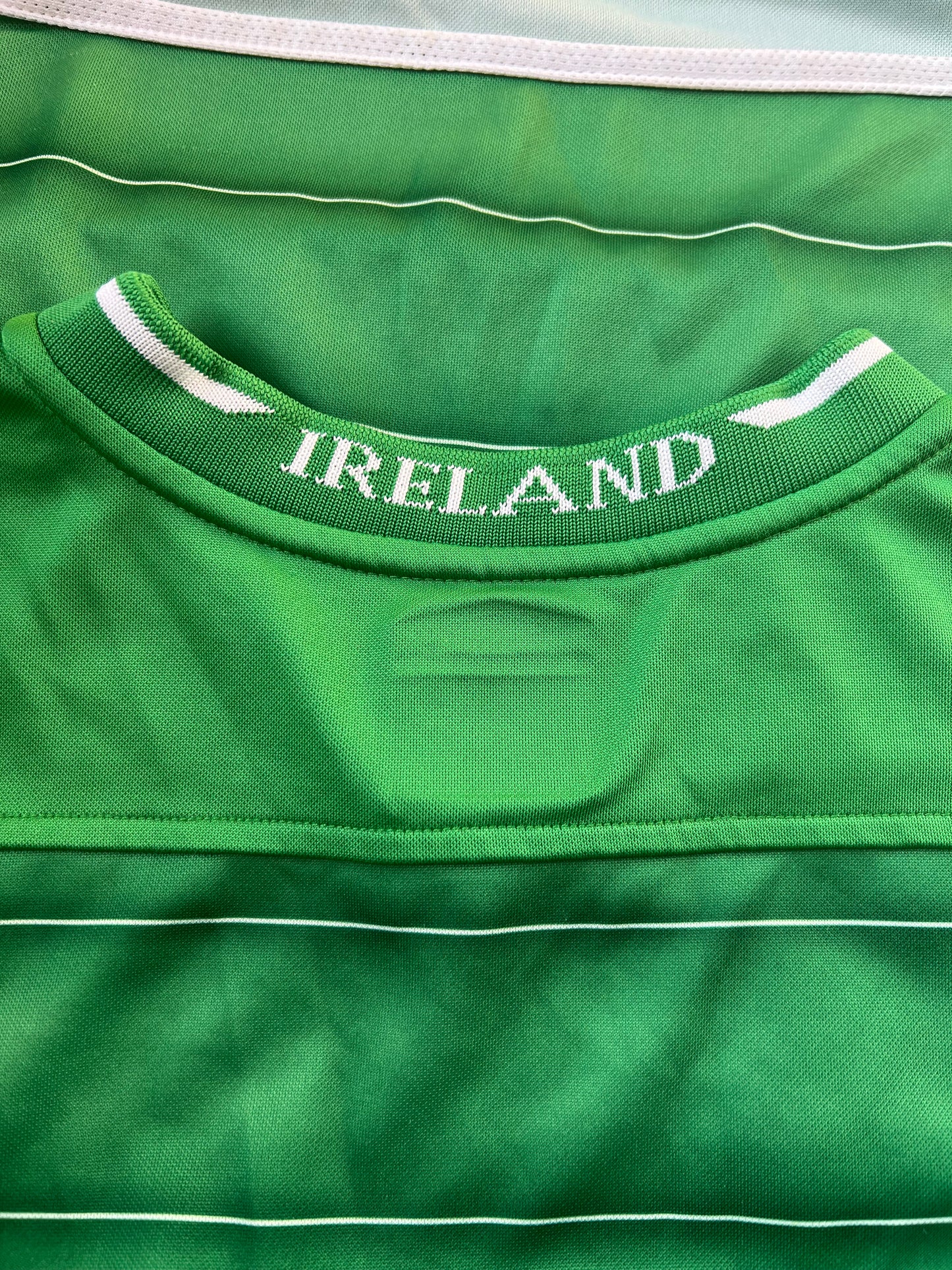 Vintage Umbro Ireland Home Jersey 2003 Small