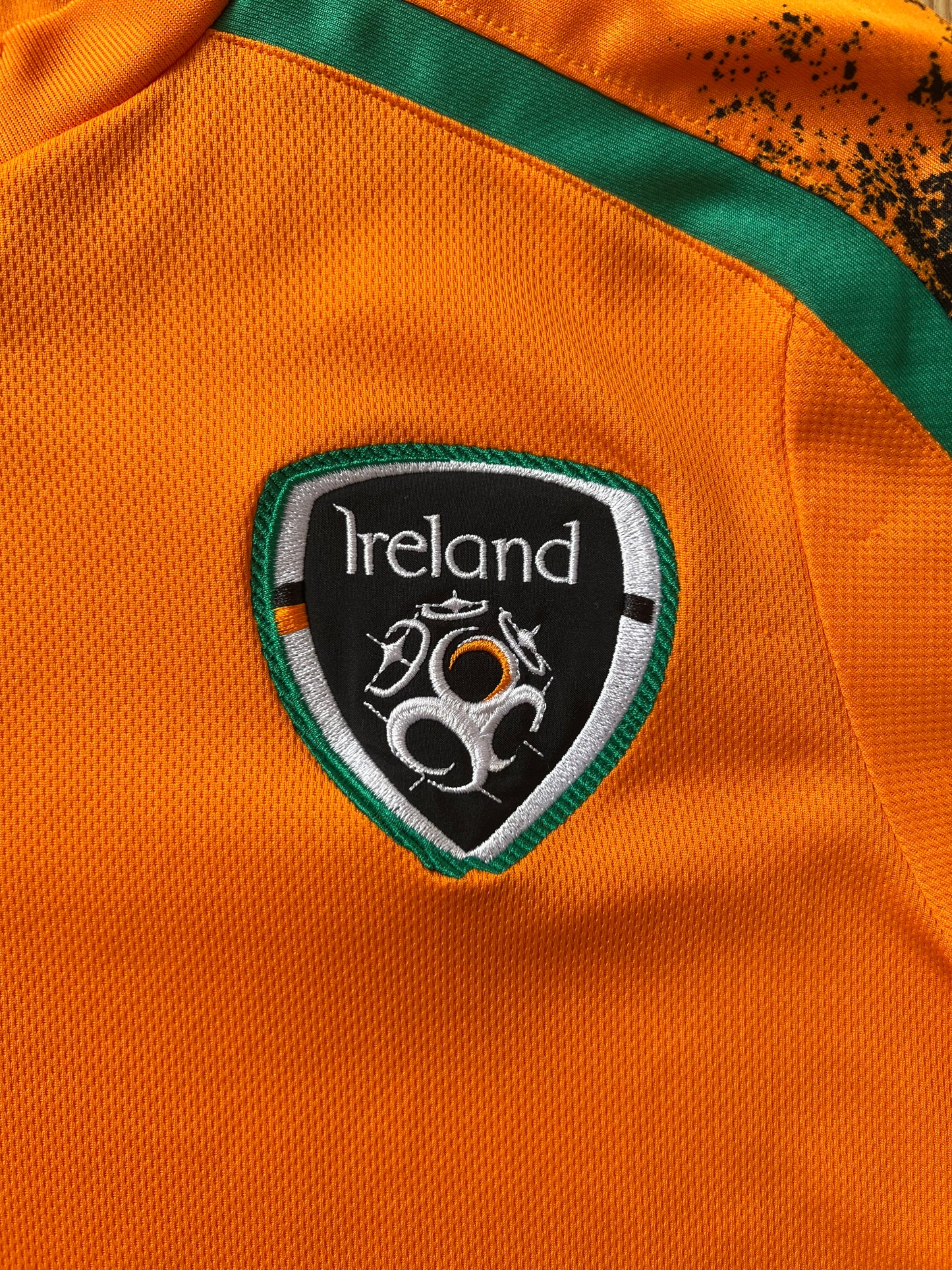 Umbro Ireland Away Jersey 2022 Medium