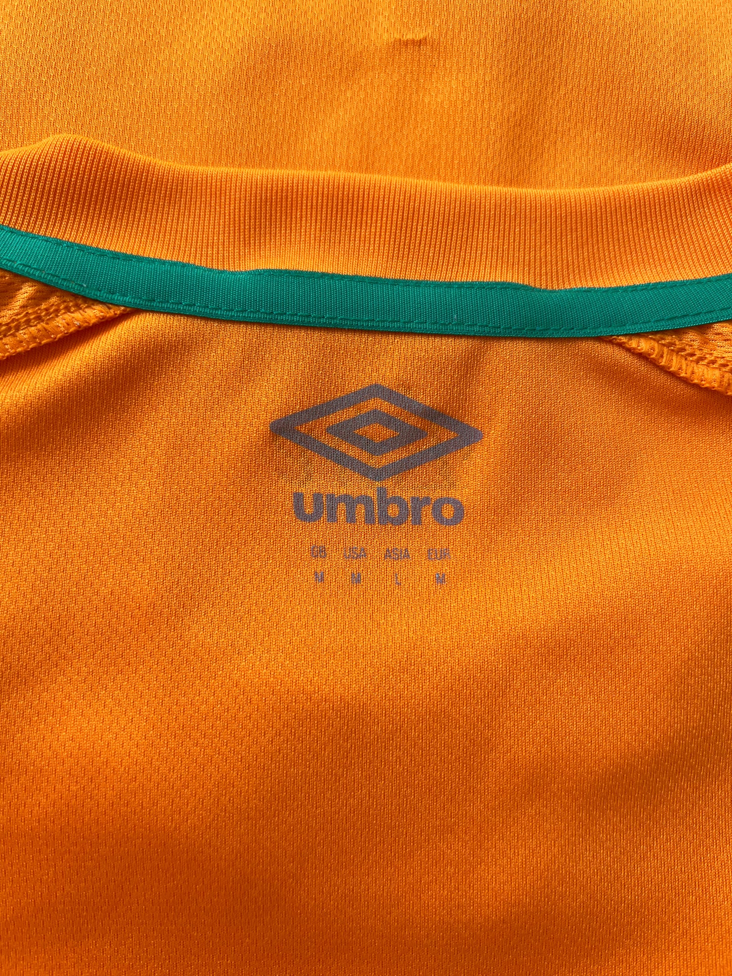 Umbro Ireland Away Jersey 2022 Medium