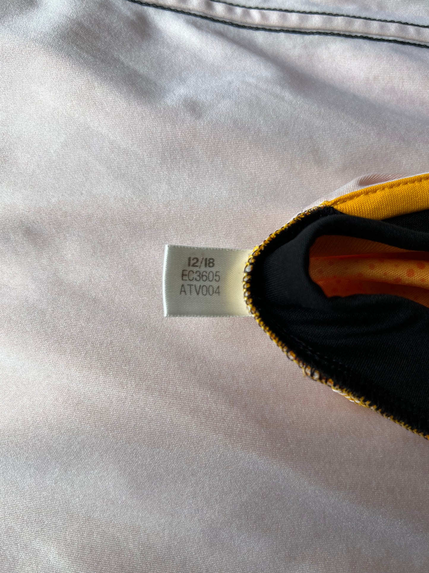 Adidas Wolverhampton Wanderers Home Jersey 2019/20 Large