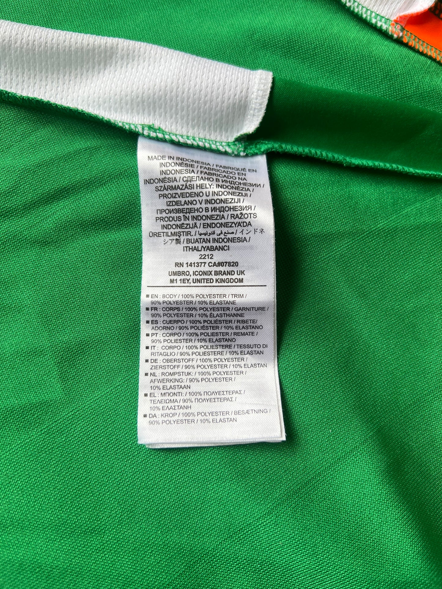 Umbro Ireland Home Jersey 2016 Small Long Sleeve